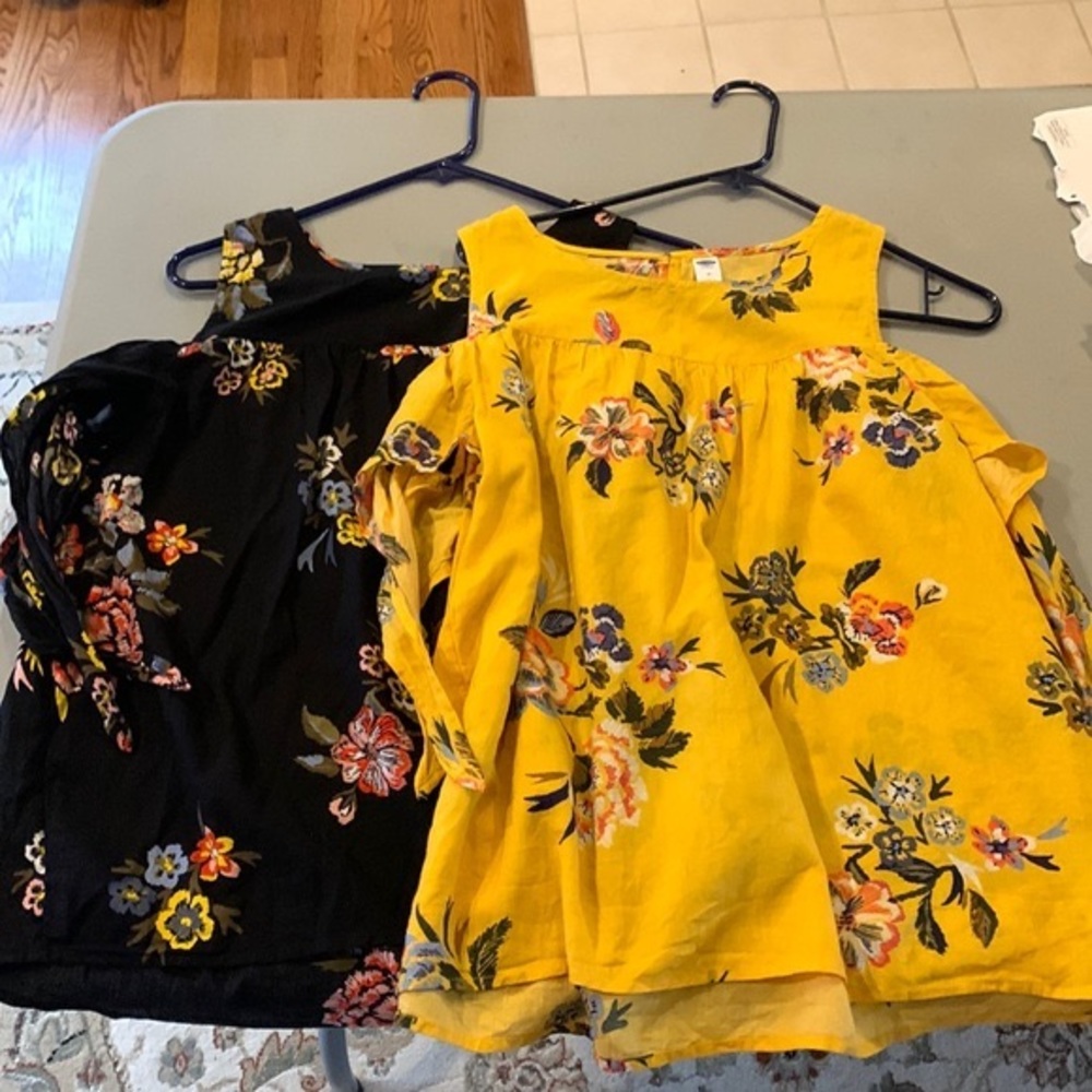 Old Navy women’s blouses 2 (1 yellow & 1 black) - Picture 2 of 12
